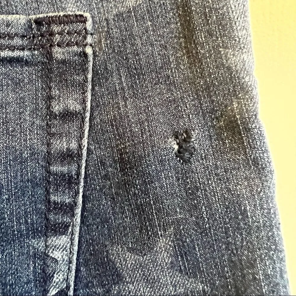 Rock & Republic star jean shorts - Picture 4 of 6